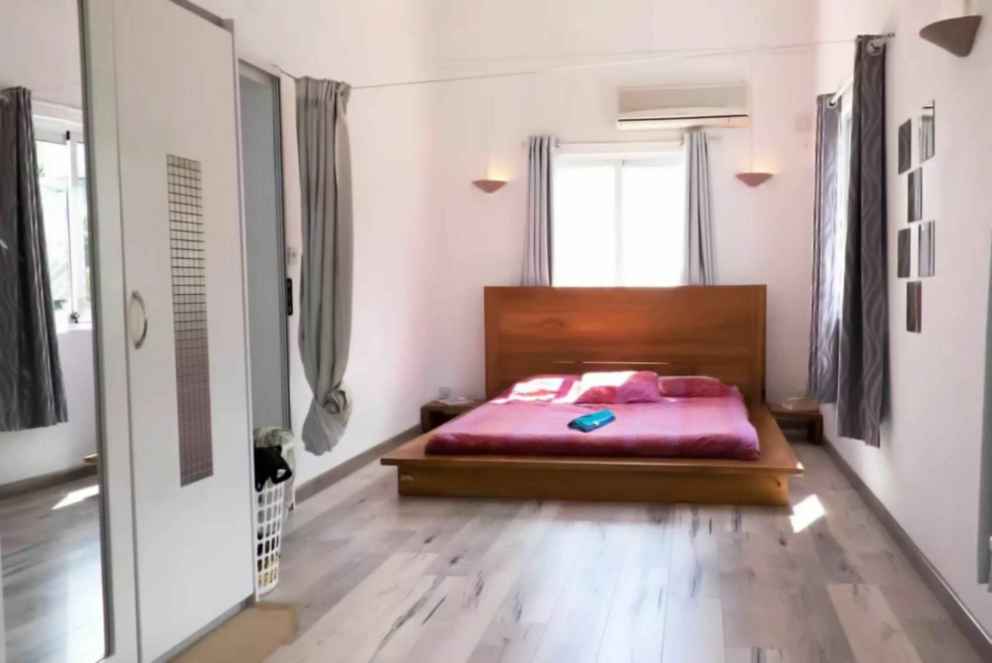 Seven Apartments La Gaulette Eksteriør bilde