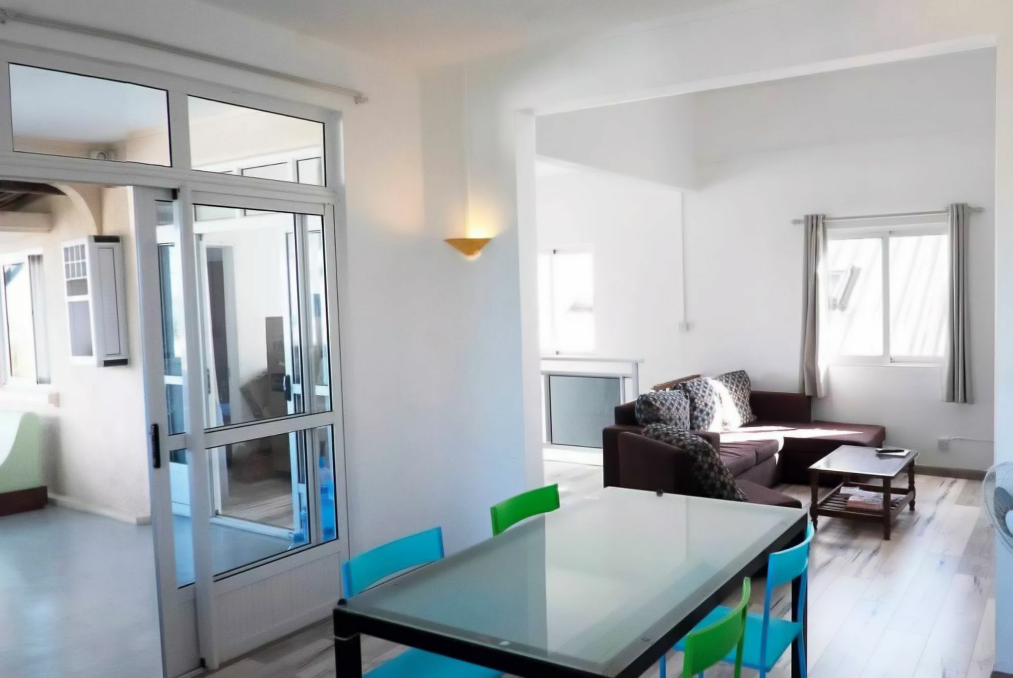 Seven Apartments La Gaulette Eksteriør bilde